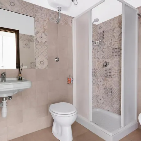 Hotel Desiree 2*