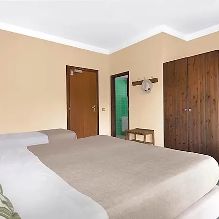 Hotel Desiree 2*
