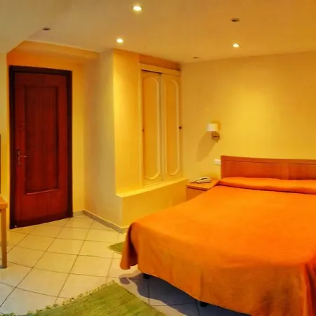 Hotel Desiree