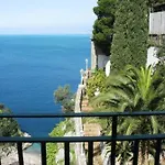Hotel Desiree
